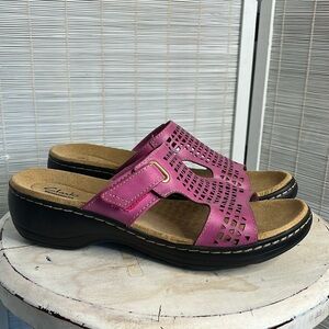 Clarks collection Hayla Somoa slip on wedge pink slides sandals